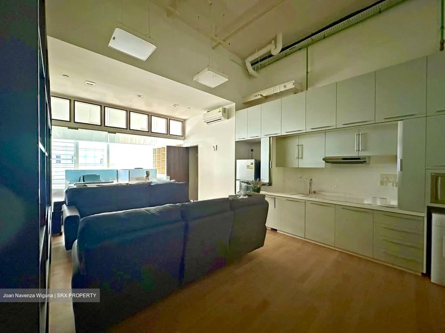 The Central (D1), Office #558115081